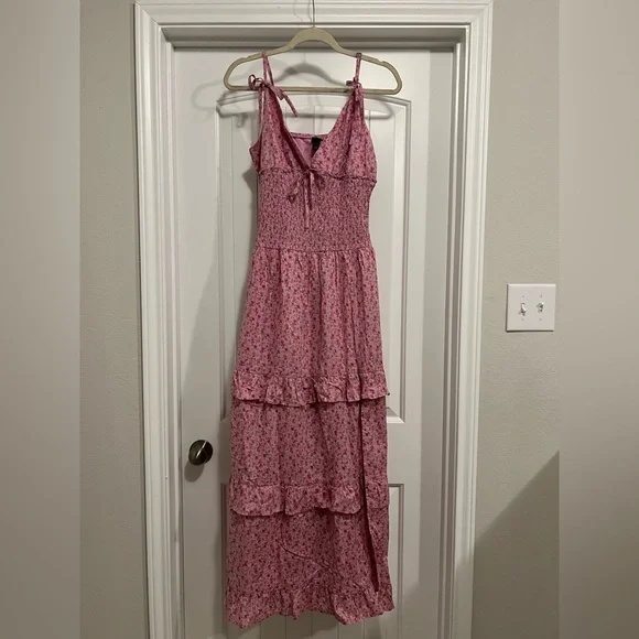 Wild Fable Smocked Maxi Dress Pink Floral Size M Tie Straps Ruffle Hem Cotton - Picture 3 of 11